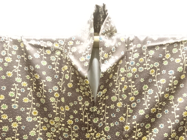  花模様小紋着物